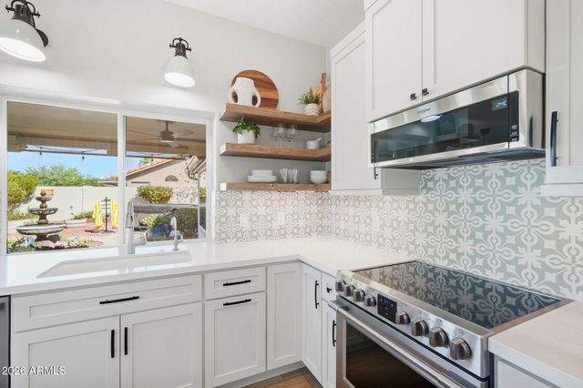 1113 S SCALLOP Drive, Gilbert, AZ 85233