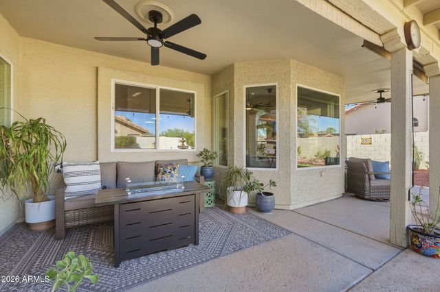 1113 S SCALLOP Drive, Gilbert, AZ 85233