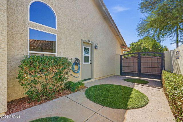 1113 S SCALLOP Drive, Gilbert, AZ 85233