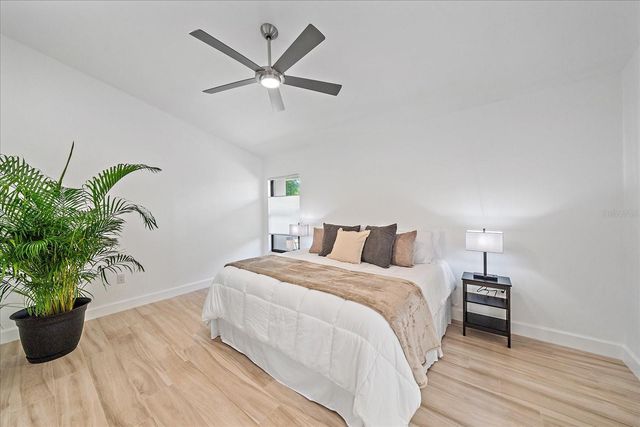1684 PINTAIL WAY, Sarasota, FL 34231