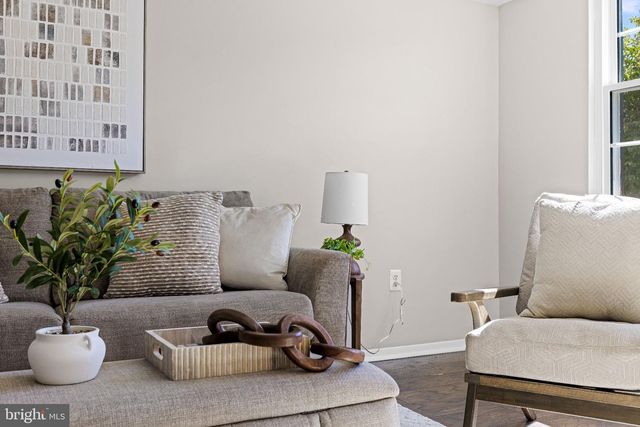 9 OAK SHADOWS CT, Baltimore, MD 21228