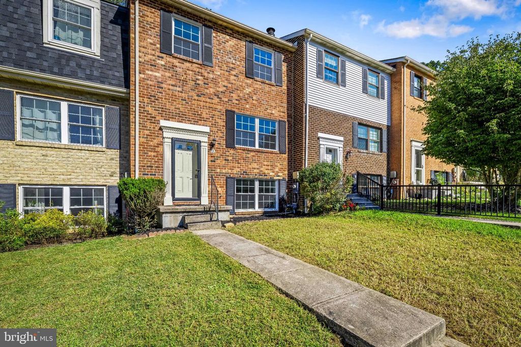 9 OAK SHADOWS CT, Baltimore, MD 21228