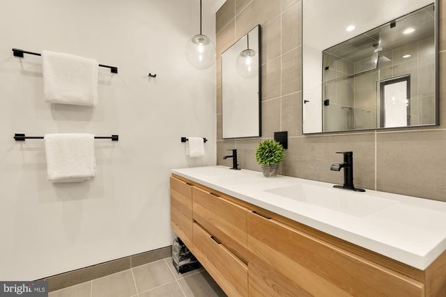 4335 BLAGDEN AVE NW, Washington, DC 20011
