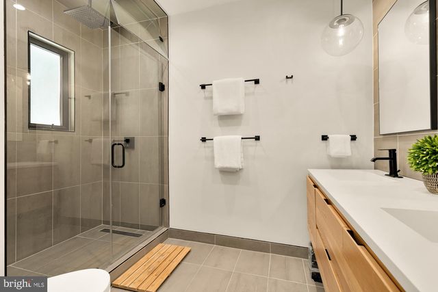 4335 BLAGDEN AVE NW, Washington, DC 20011