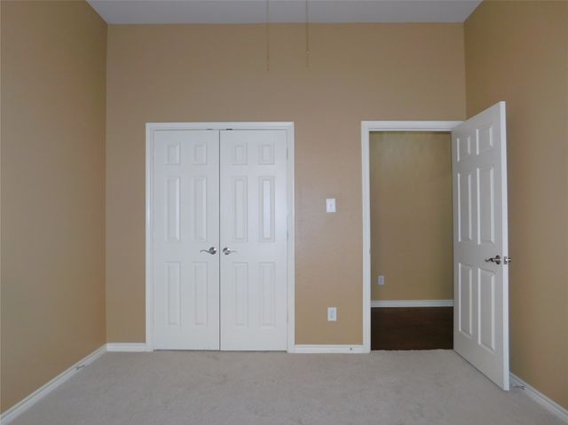 6912 Alderbrook Drive, Denton, TX 76210