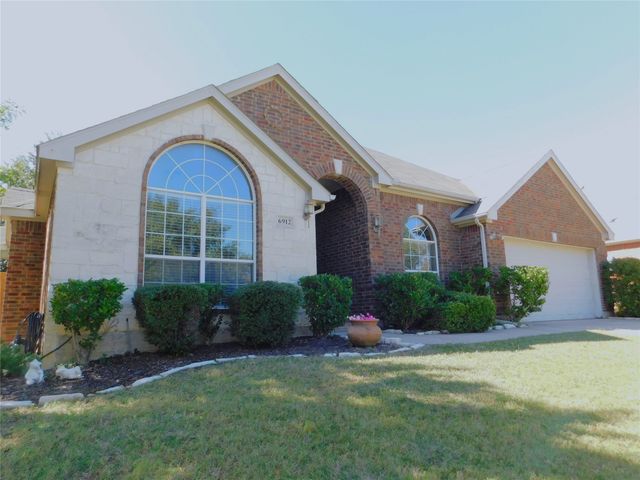6912 Alderbrook Drive, Denton, TX 76210