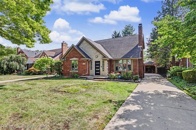 22331 Watsonia Street, Dearborn, MI 48128