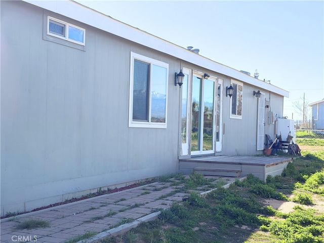 14460 Nevada, Phelan, CA 92371