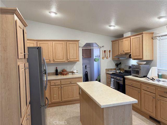 14460 Nevada, Phelan, CA 92371