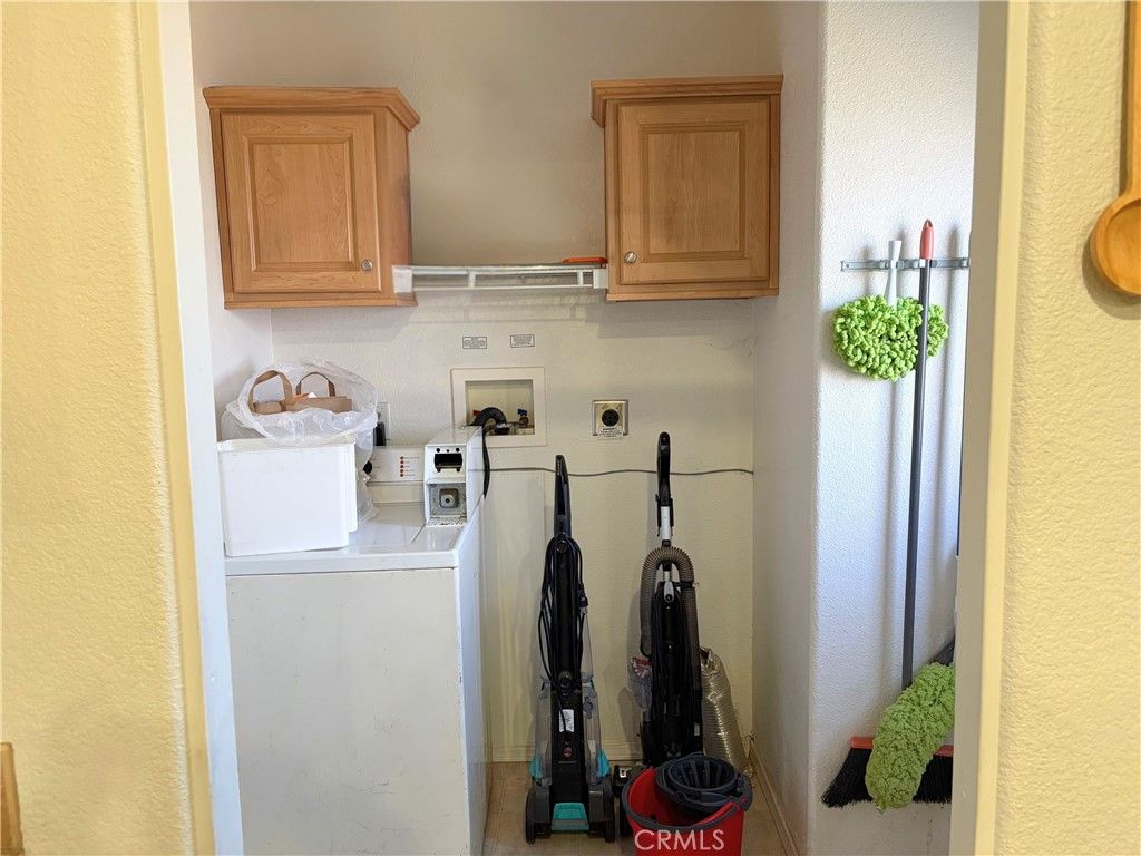 Image 10 of property listing at 14460 Nevada, Phelan, CA 92371