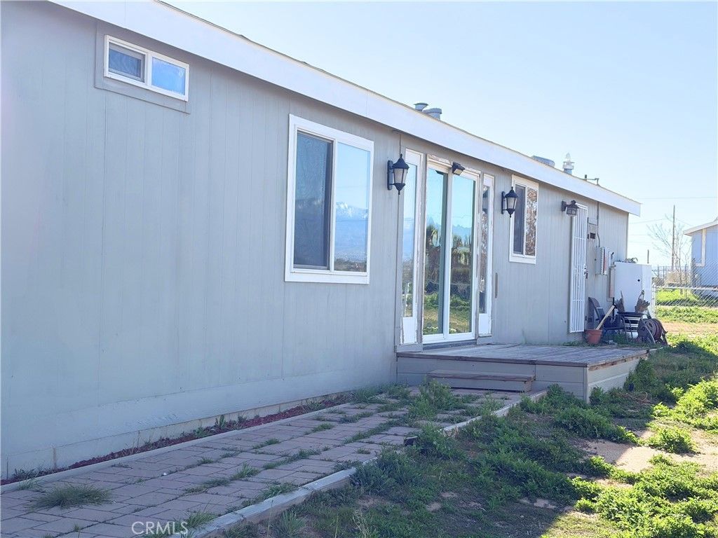 Image 19 of property listing at 14460 Nevada, Phelan, CA 92371