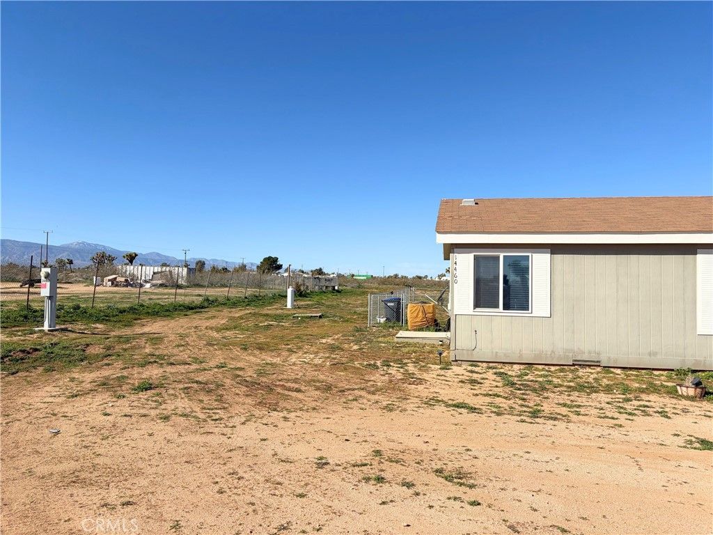 Image 20 of property listing at 14460 Nevada, Phelan, CA 92371