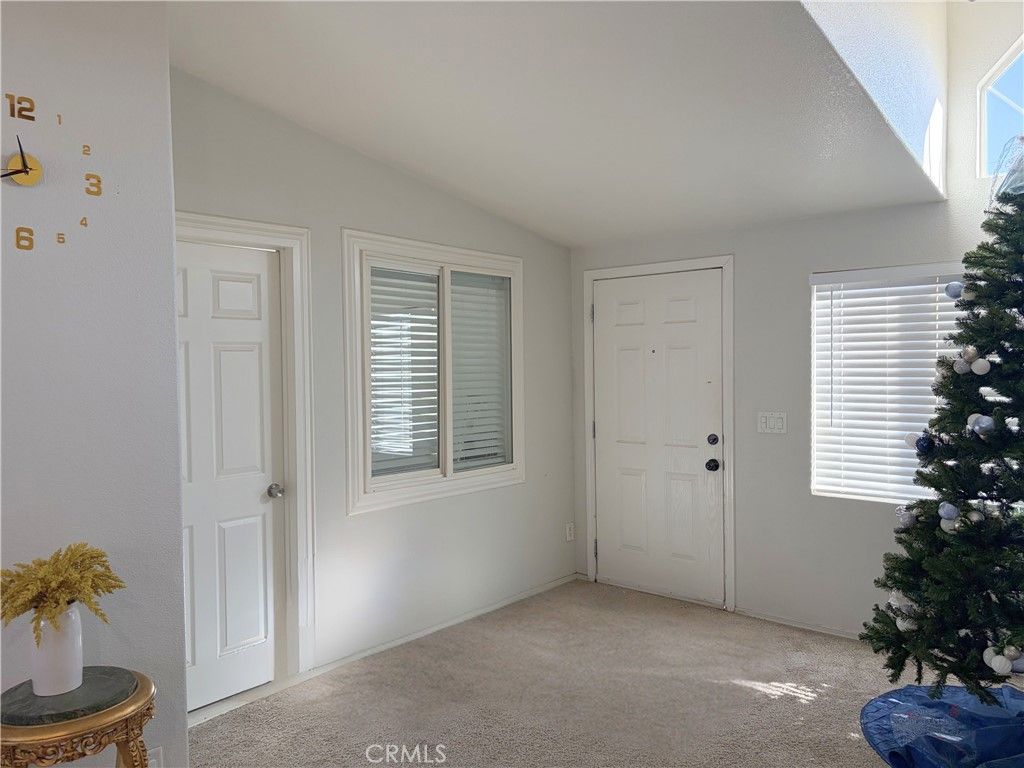 Image 4 of property listing at 14460 Nevada, Phelan, CA 92371