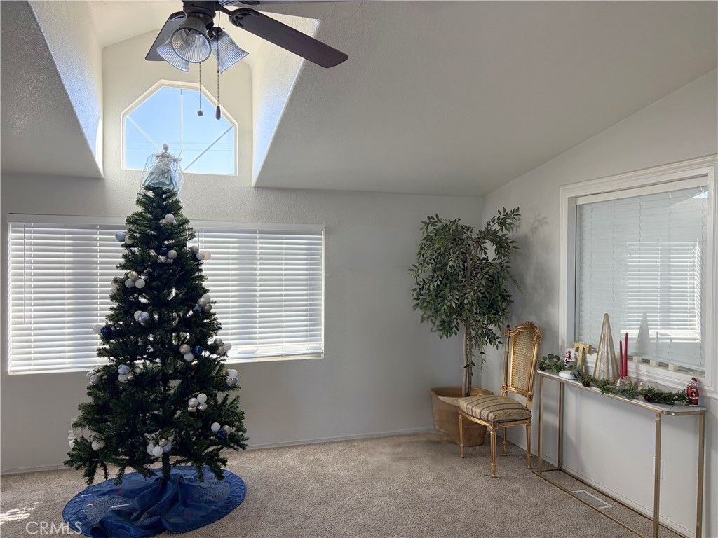 Image 5 of property listing at 14460 Nevada, Phelan, CA 92371