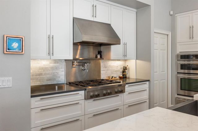 3925 SW 95TH TERRACE, Gainesville, FL 32608