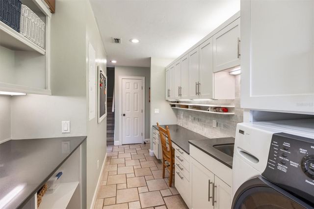 3925 SW 95TH TERRACE, Gainesville, FL 32608