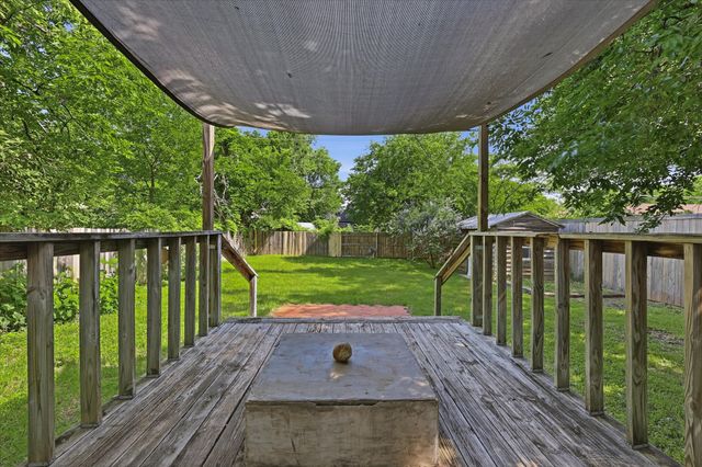 5004 Lovell Avenue, Fort Worth, TX 76107