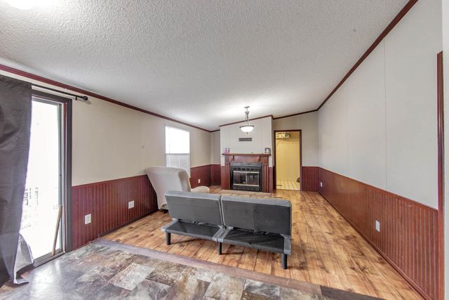 215 Blakefield Dr, Schriever, LA 70395