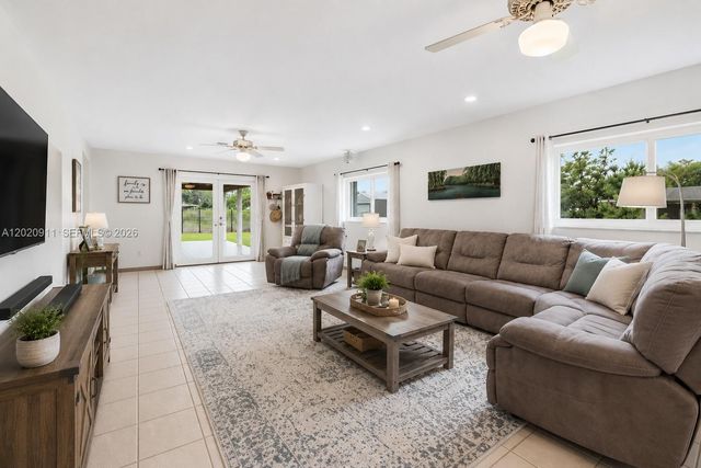 27600 SW 164th Ct, Homestead, FL 33031