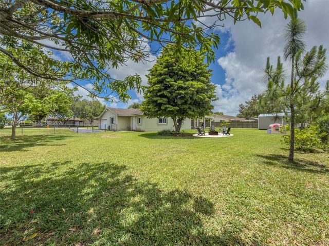 27600 SW 164th Ct, Homestead, FL 33031