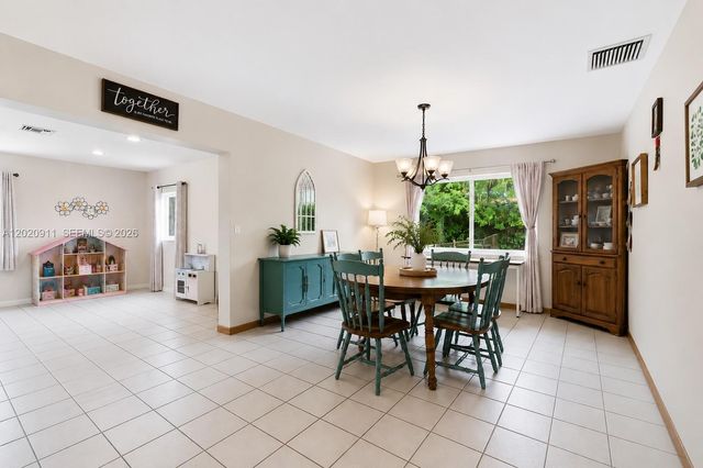 27600 SW 164th Ct, Homestead, FL 33031