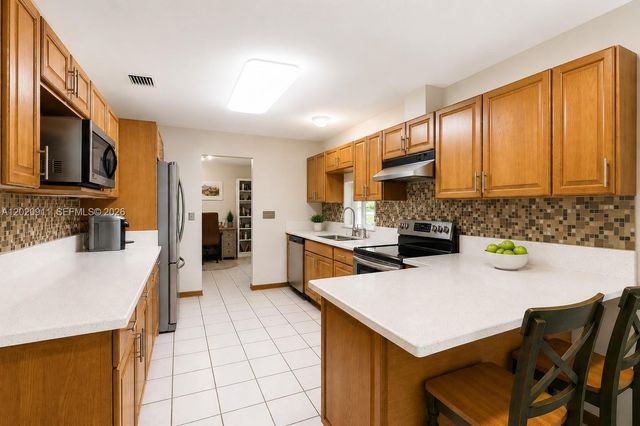 27600 SW 164th Ct, Homestead, FL 33031