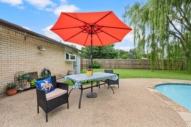 5628 Belfast Lane, North Richland Hills, TX 76180