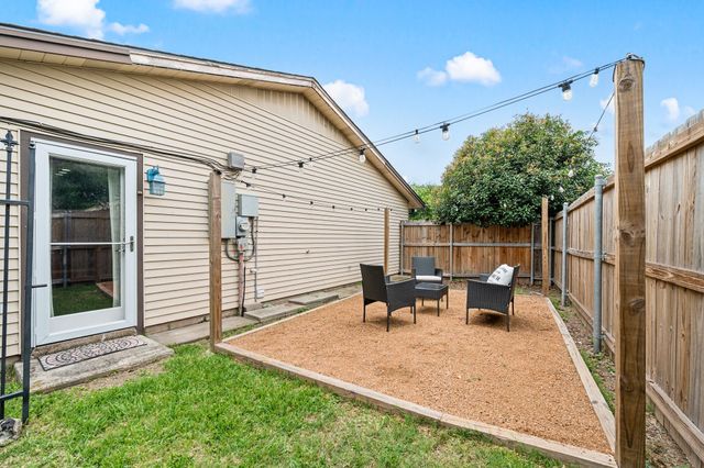 5628 Belfast Lane, North Richland Hills, TX 76180