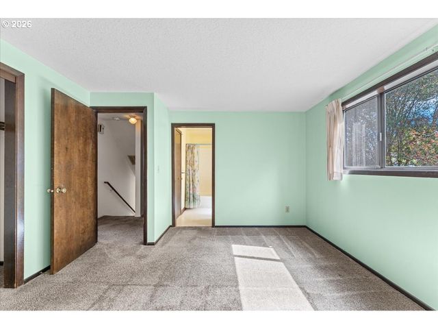 18765 Sw HONEYWOOD Ct, Beaverton, OR 97003