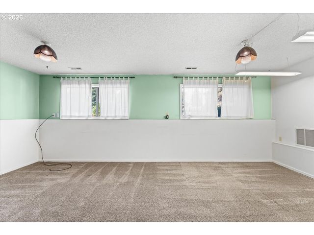 18765 Sw HONEYWOOD Ct, Beaverton, OR 97003