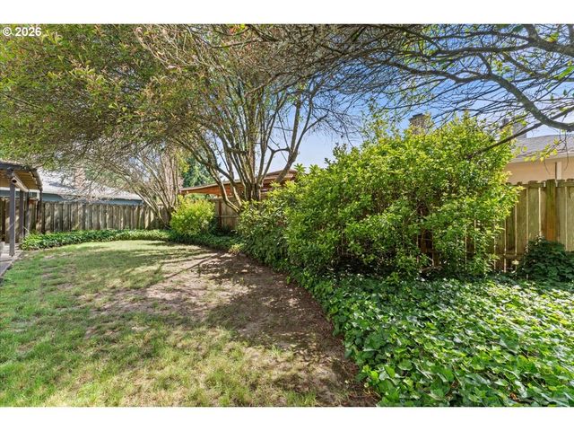 18765 Sw HONEYWOOD Ct, Beaverton, OR 97003