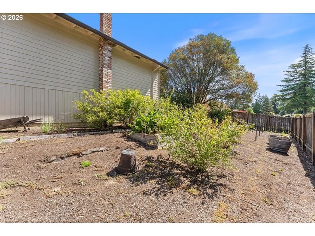 18765 Sw HONEYWOOD Ct, Beaverton, OR 97003