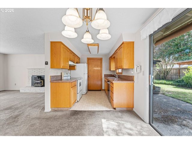 18765 Sw HONEYWOOD Ct, Beaverton, OR 97003