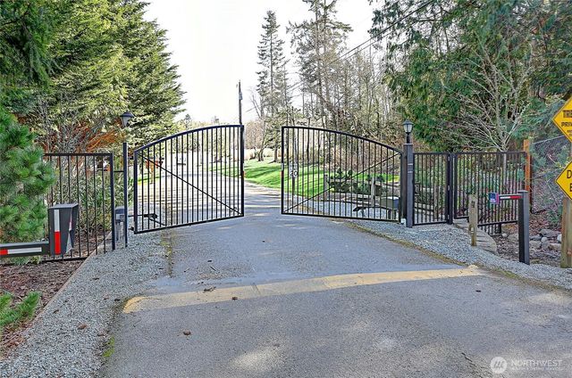 680 Tillicum Way, Camano Island, WA 98282