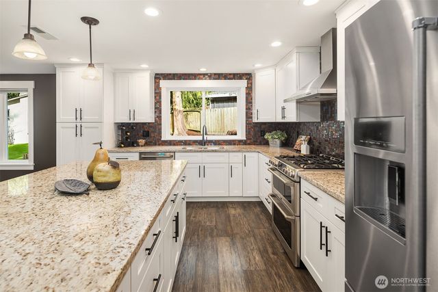 19602 SE 29th Street, Sammamish, WA 98075