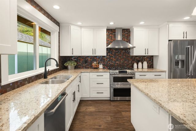 19602 SE 29th Street, Sammamish, WA 98075