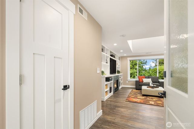 19602 SE 29th Street, Sammamish, WA 98075