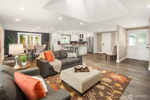 19602 SE 29th Street, Sammamish, WA 98075