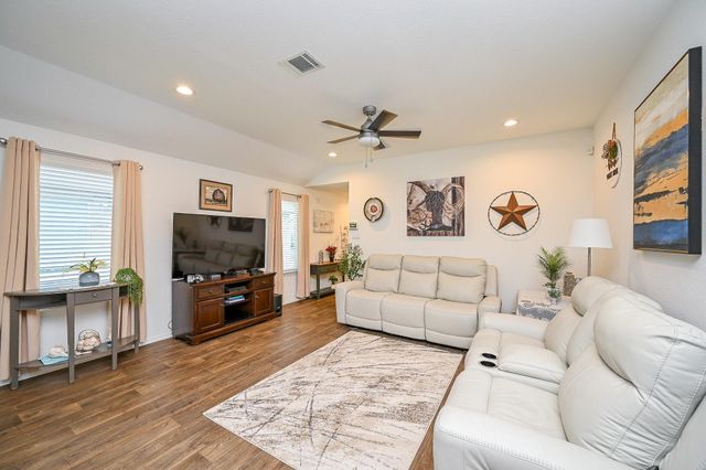 16830 Short Pines Drive, Conroe, TX 77302