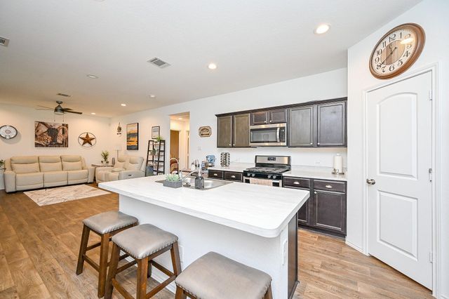 16830 Short Pines Drive, Conroe, TX 77302