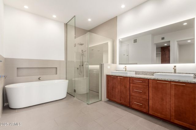 6525 E CAVE CREEK Road 3, Cave Creek, AZ 85331