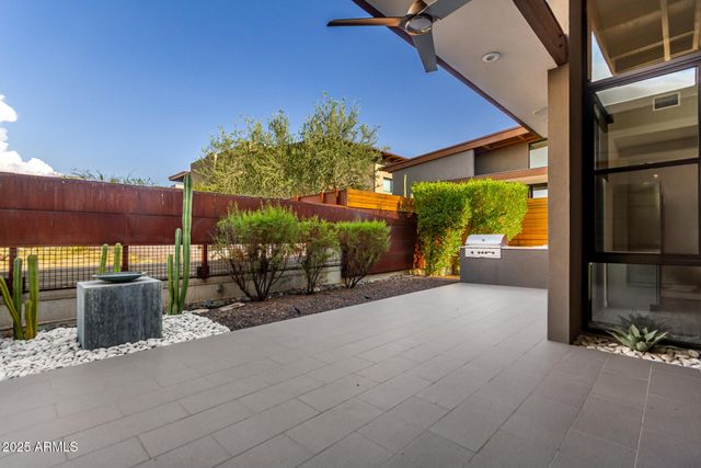 6525 E CAVE CREEK Road 3, Cave Creek, AZ 85331