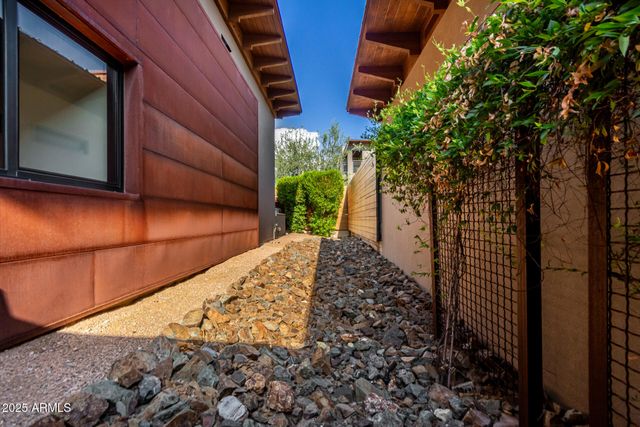 6525 E CAVE CREEK Road 3, Cave Creek, AZ 85331