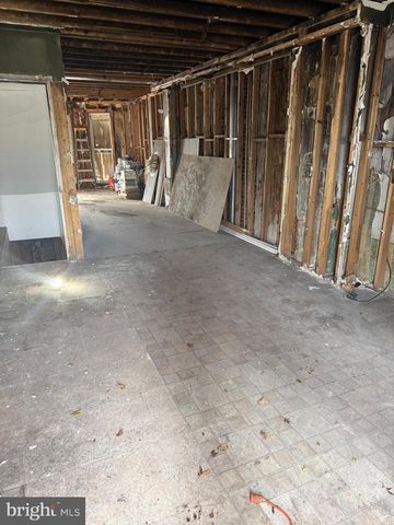 2502 HOLLINS ST, Baltimore, MD 21223