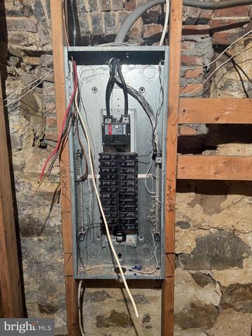 2502 HOLLINS ST, Baltimore, MD 21223