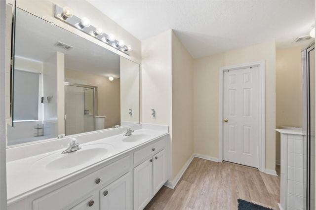 14607 Alanna Lagoon Court, Houston, TX 77083