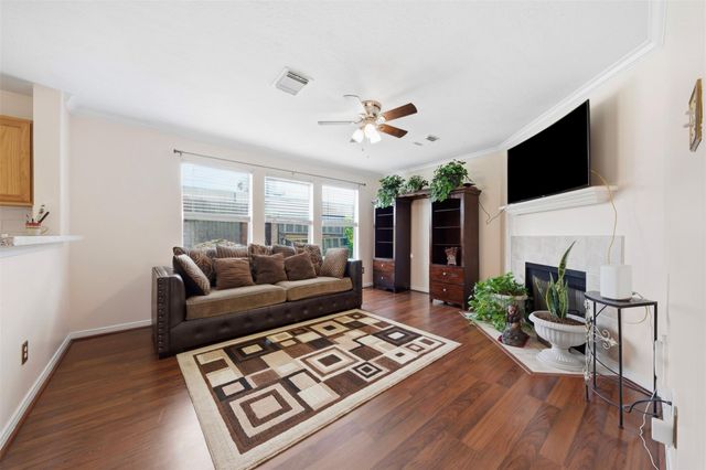 14607 Alanna Lagoon Court, Houston, TX 77083