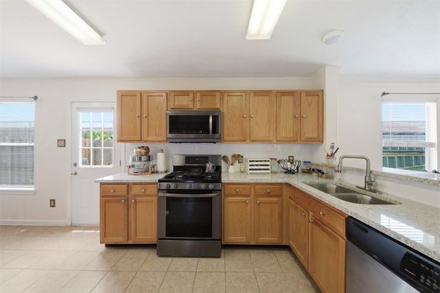 14607 Alanna Lagoon Court, Houston, TX 77083