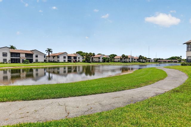 8617 W Boca Glades Boulevard H, Boca Raton, FL 33434