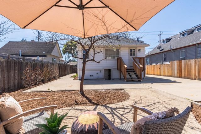 1231 8th Street, Monterey, CA 93940